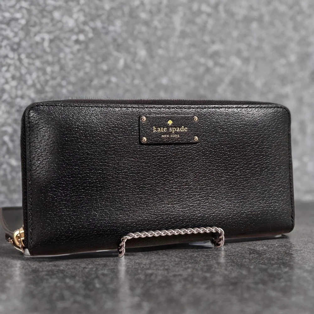 Kate Spade New York Black Leather Zip Around Wallet Gold Hardware Like New EUC